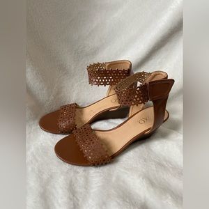 Brown wedges